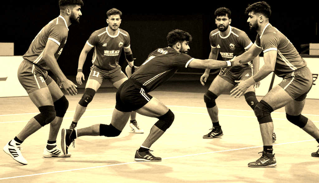 পাওয়ান সেহরাওয়াত শুরুর সাতে নেই: ভারত-ইরান ফাইনালে বেঞ্চের সিদ্ধান্তটা আসলে কী বলছে