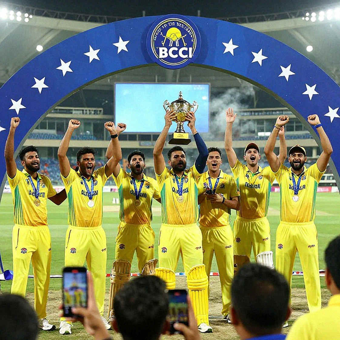 প্রেসের স্টপওয়াচ: টি-টোয়েন্টির পাওয়ারপ্লে কেন আসলে ফুটবলের গেগেনপ্রেসিং